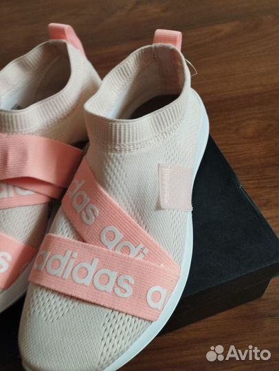 Кроссовки Adidas летние, женские 36, оригинал, нов