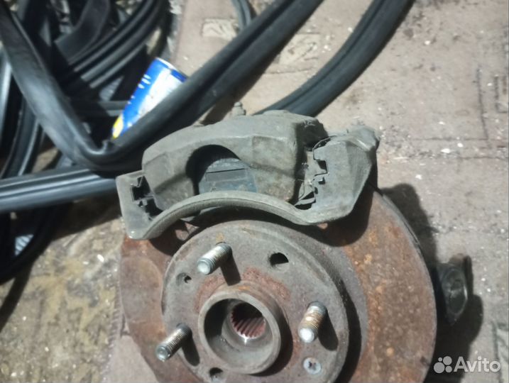 Передние тормозные диски на Шевроле Авео Т 250