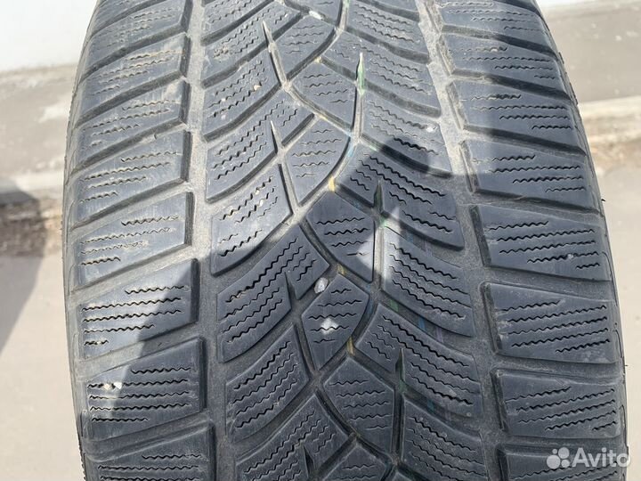 Goodyear UltraGrip Performance 245/45 R18