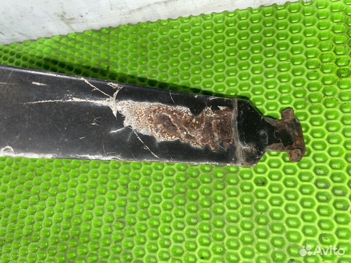 Крепления бензобака Chevrolet Tahoe GMT400