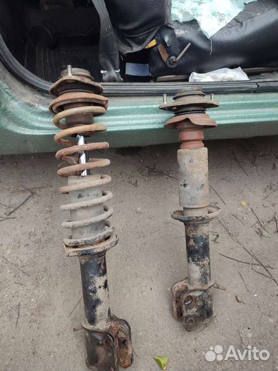 Передние амортизаторы в сборе Ока