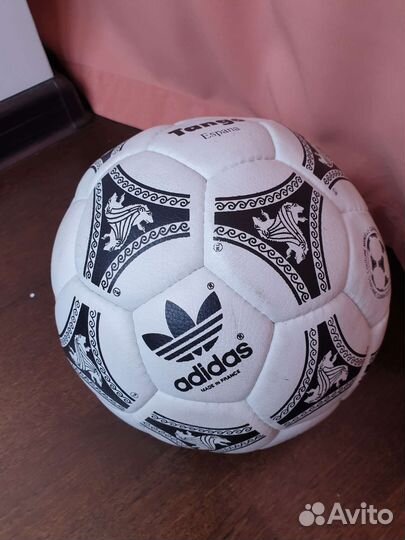 Продаются мячи