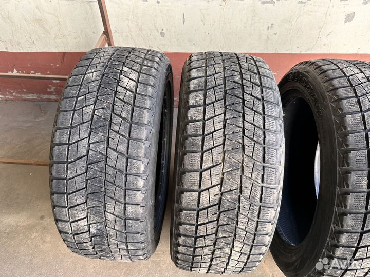 Bridgestone Blizzak DM-V1 265/50 R20 106R