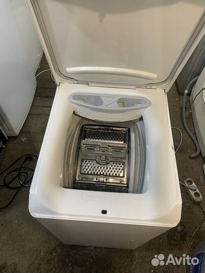 Стиральная машина с вертикальной загрузкой