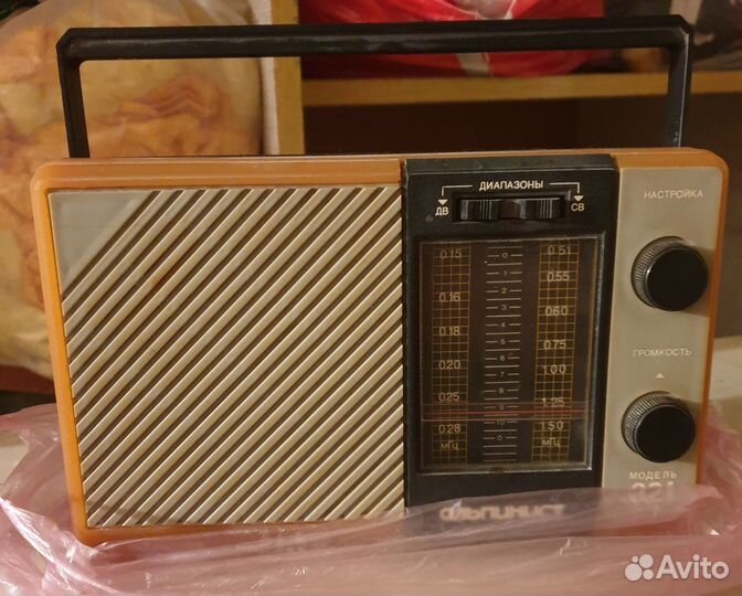 Радиоприемник. 2шт. СССР