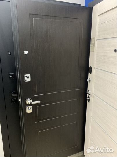 Дверь входная металлическая