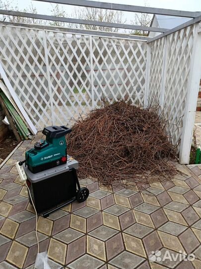 Измельчитель веток аренда