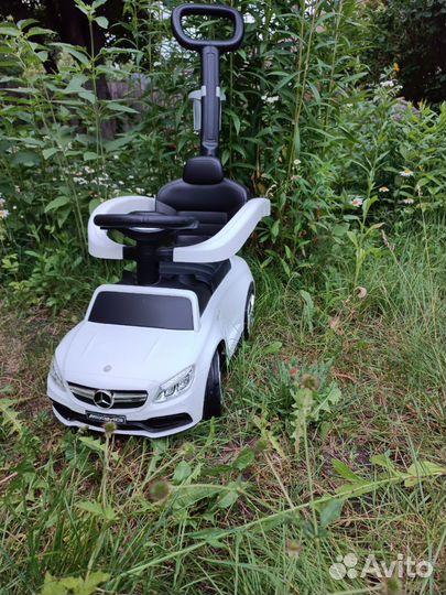 Машинка детская с ручкой