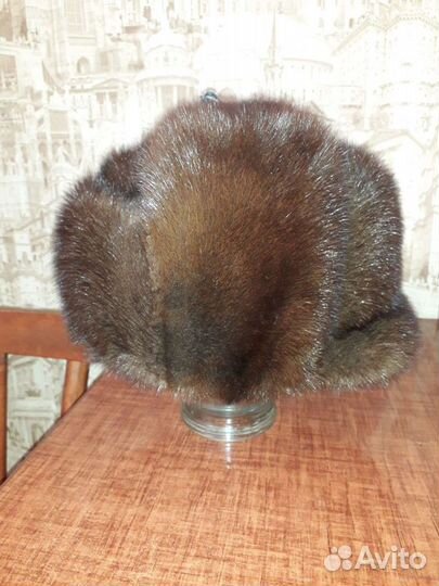 Стильная норковая кепка