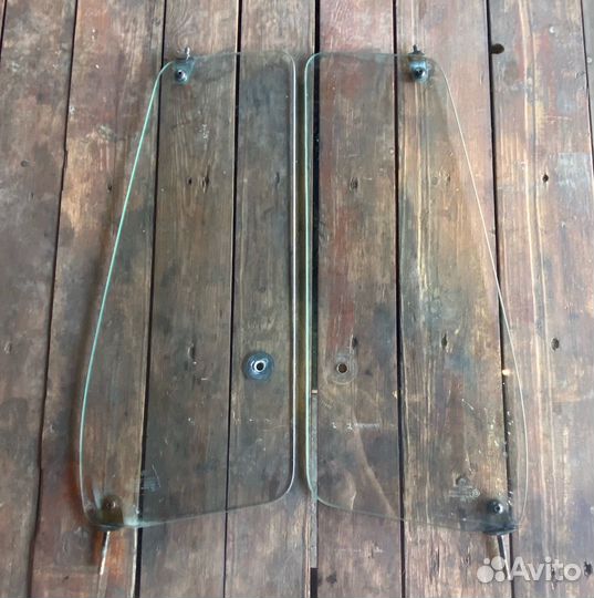 Стекла форточки на mercedes 814