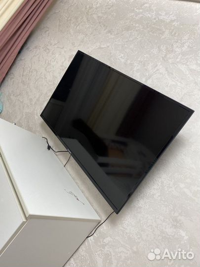 Новый телевизор smart 43