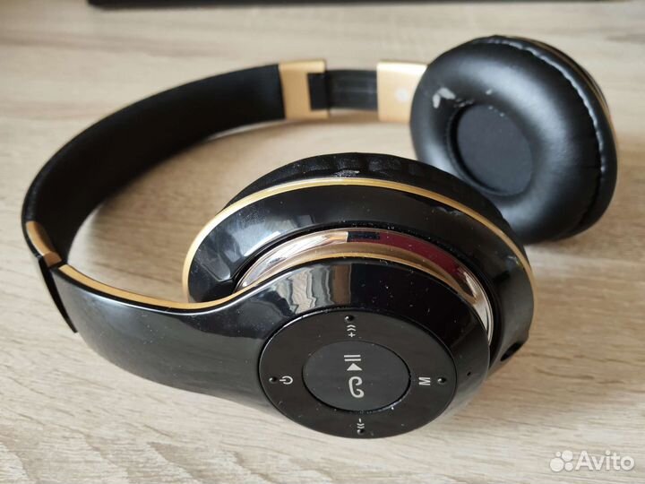 Беспроводные наушники BT-09