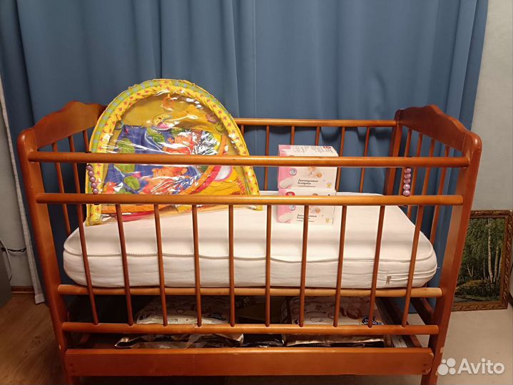 Детская кроватка