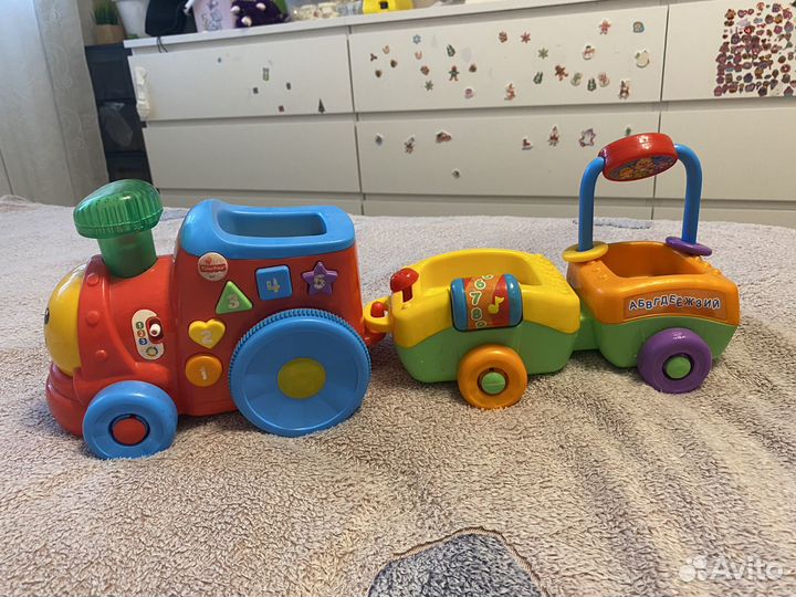 Паровозик fisher price