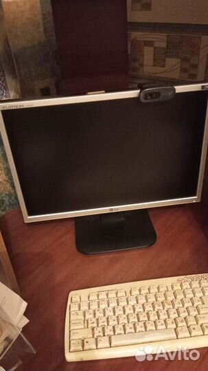 Монитор 19 дюймов