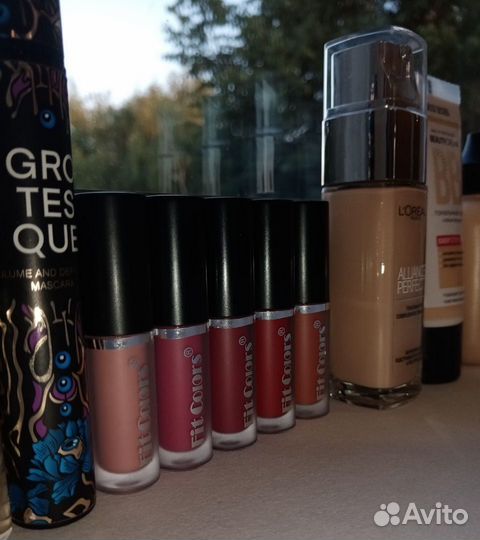 Набор косметики для визажиста