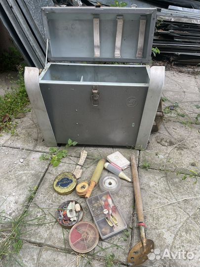 Зимний рыболовный ящик