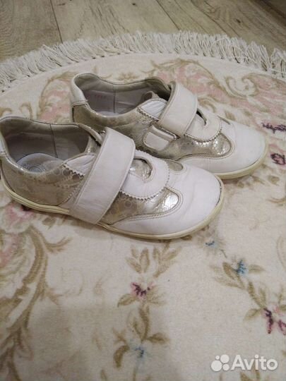 Кроссовки.Тотто 30 размер