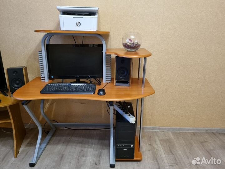 Компьютерный стол бу