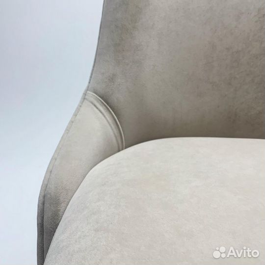 Стул мягкий со спинкой