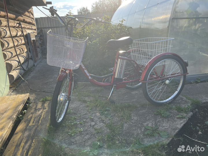 Взрослый трехколесный электрический велосипед