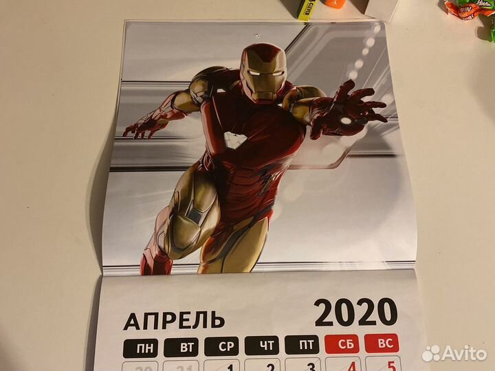 Продам календарь Марвел