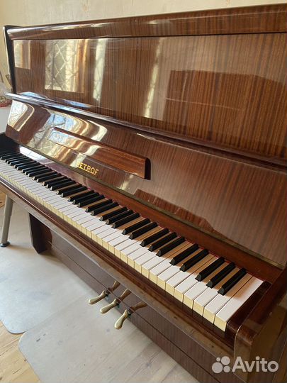 Пианино Petrof