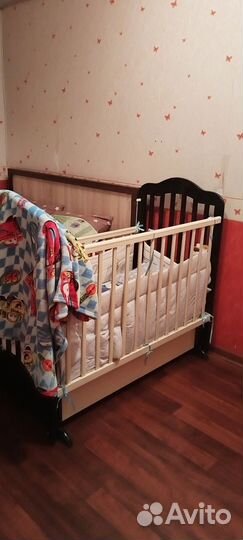 Кровать маятник с матрасом