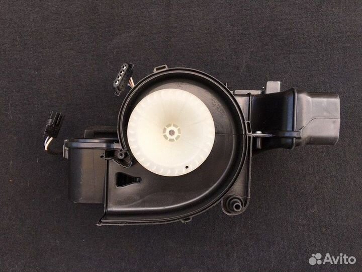 Вентилятор задней части салона Bmw X5 E70