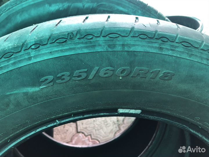 Продам резину б/у 235/60 р 18 4 штуки