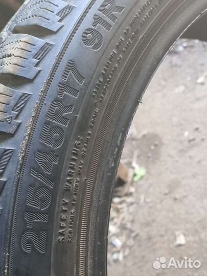 Triangle Snowlink TWT02 215/45 R17 91R