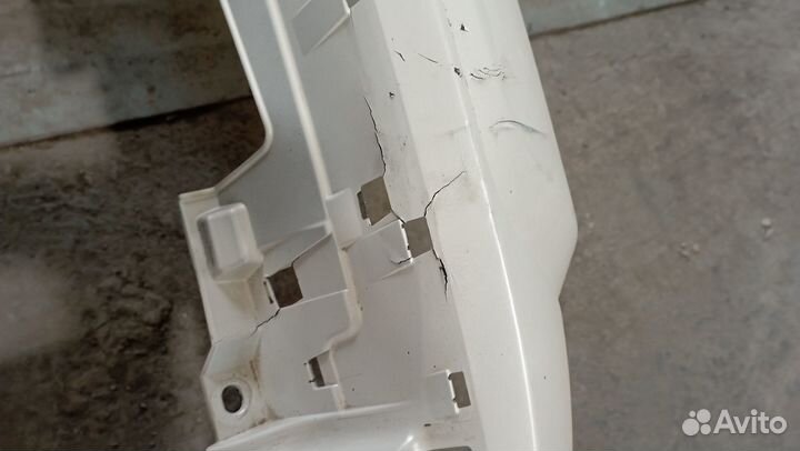 Продаю бампер на Lexus lx 570