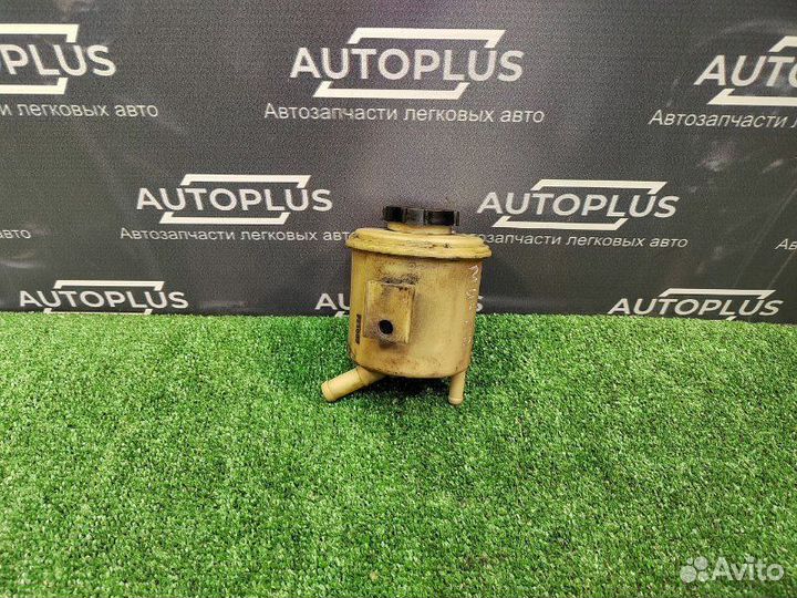 Бачок гур Nissan Micra K11E 1.0 CG10 2002