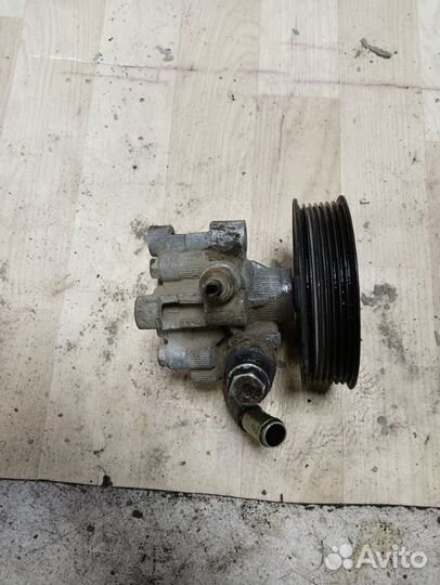 Насос гидроусилителя руля Toyota Alphard ANH15W