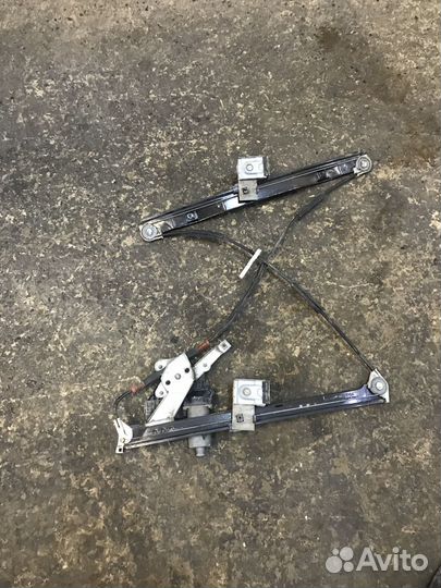 Стеклоподъемник передней правой двери Ford Mondeo