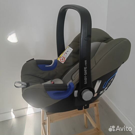 Автолюлька от 0 Britax Romer baby-safe i-size