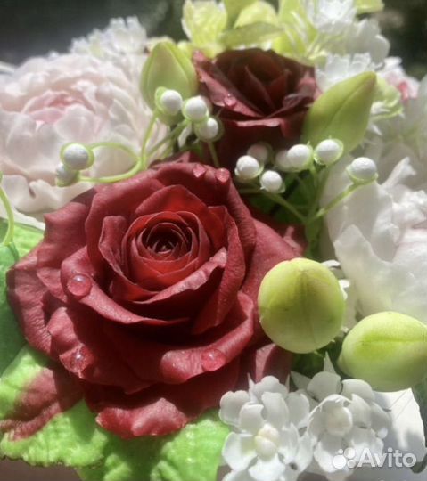 Цветы из шоколада ручной работы