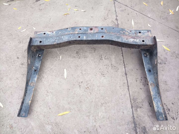 Кронштейн фаркопа Toyota tundra