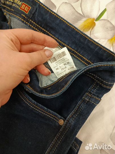 Джинсы мужские