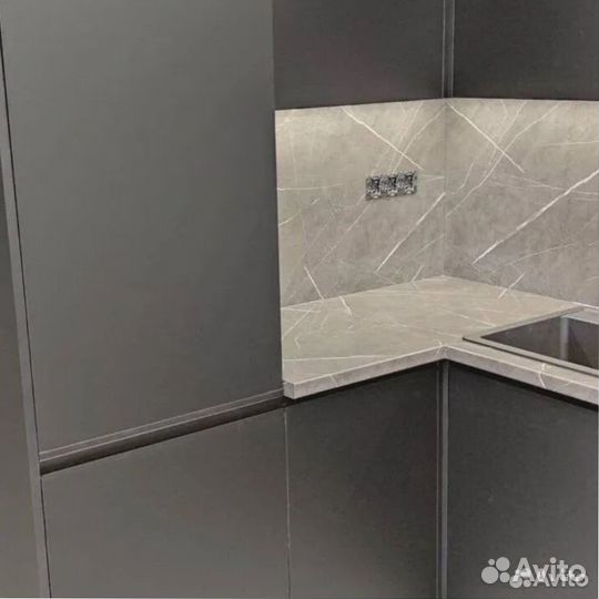 Кухонный гарнитур на заказ от фабрики