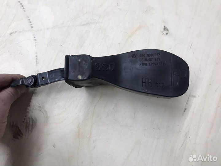 Ограничитель левой двери Passat B8