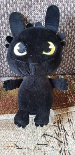 Игрушка дракон беззубик и пингвин