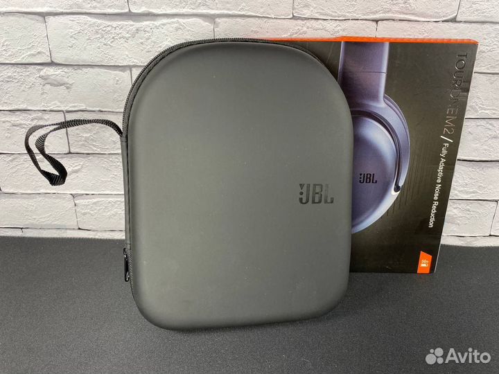JBL Tour One M2