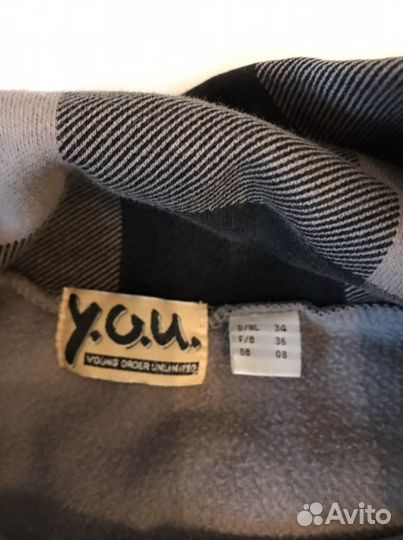 Свитер женский