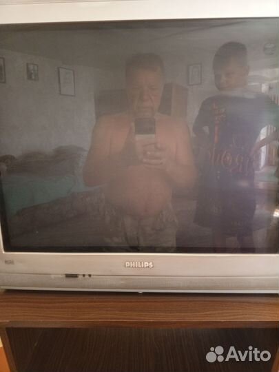 Телевизор на запчасти