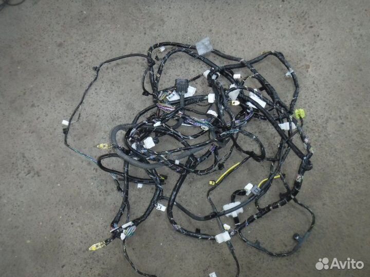 Проводка салонная Mitsubishi Pajero Sport 2 4D56