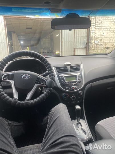 Hyundai Solaris 1.4 AT, 2012, 145 000 км