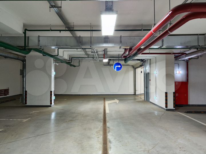 Машиноместо, 13 м²