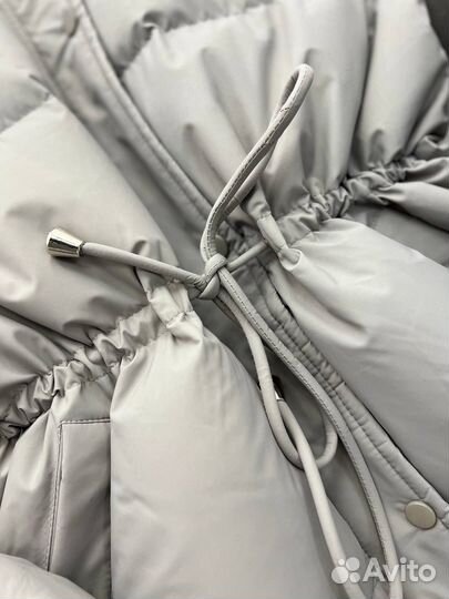 Куртка матовая с капюшоном на кулиске