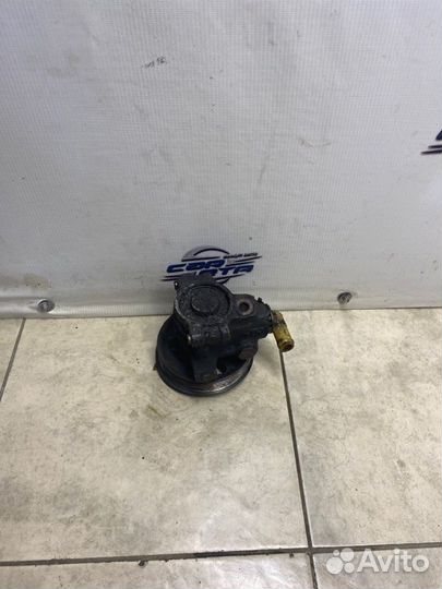 Насос гидроусилителя руля Ford Focus 1 cdda 2004